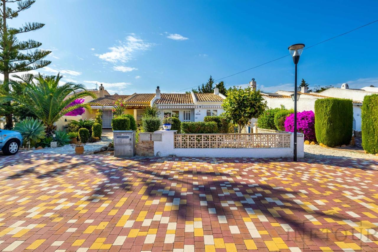 Inftour La Vina Bungalow Кальпе Экстерьер фото